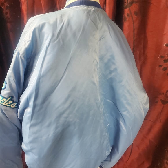 Lakers Jacker - Picture 4 of 5